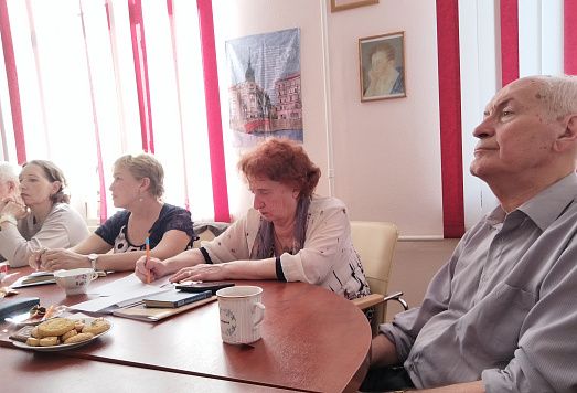 Минута молчания в «Автографе»